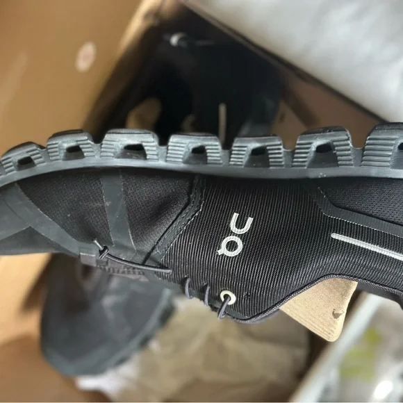 On Cloud 5 Women’s Waterproof Black Athletic Shoes - Picture 4 of 6